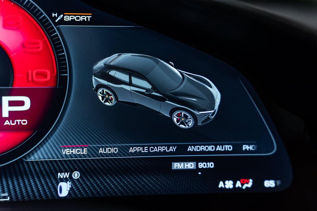 http://www.koenigseggchicago.com/galleria_images/195/195_p44_l.jpg