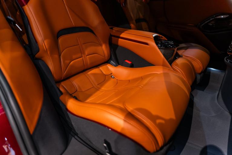 http://www.koenigseggchicago.com/galleria_images/195/195_p61_f.jpg