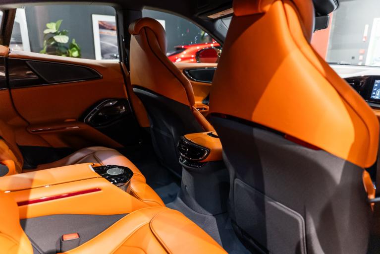 http://www.koenigseggchicago.com/galleria_images/195/195_p63_f.jpg