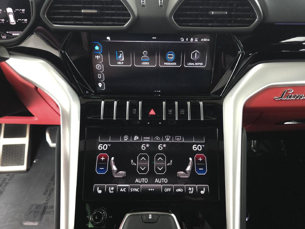 http://www.koenigseggchicago.com/galleria_images/196/196_p16_l.jpg