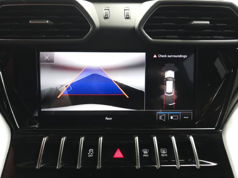http://www.koenigseggchicago.com/galleria_images/196/196_p17_f.jpg