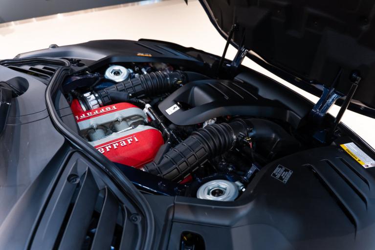 http://www.koenigseggchicago.com/galleria_images/197/197_p22_f.jpg