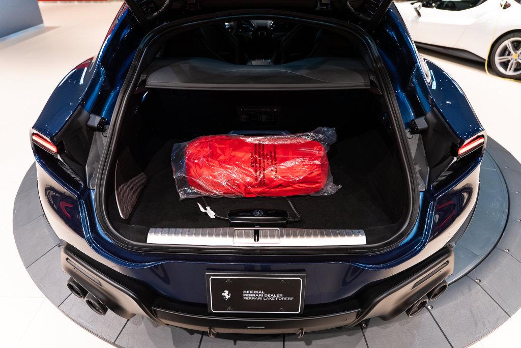 http://www.koenigseggchicago.com/galleria_images/197/197_p23_l.jpg