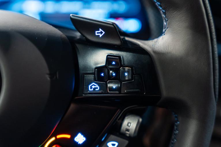 http://www.koenigseggchicago.com/galleria_images/197/197_p32_f.jpg