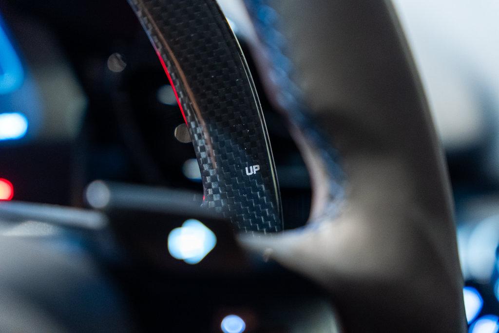 http://www.koenigseggchicago.com/galleria_images/197/197_p33_l.jpg