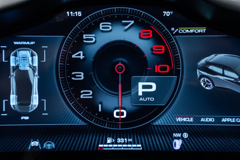 http://www.koenigseggchicago.com/galleria_images/197/197_p36_f.jpg