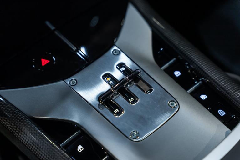 http://www.koenigseggchicago.com/galleria_images/197/197_p42_f.jpg