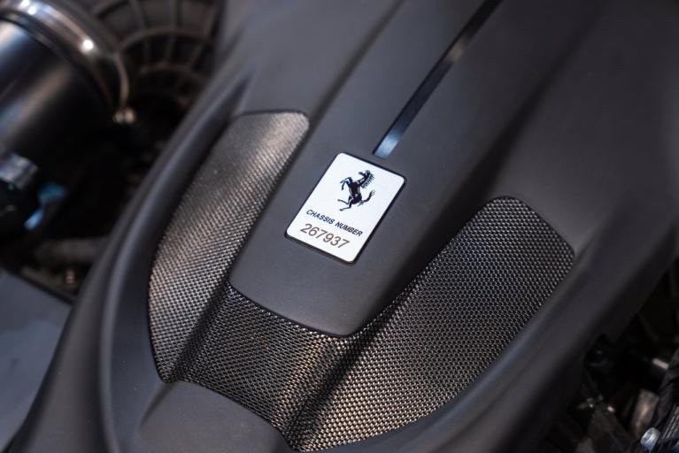http://www.koenigseggchicago.com/galleria_images/198/198_p20_f.jpg
