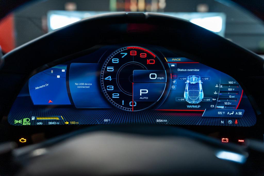 http://www.koenigseggchicago.com/galleria_images/198/198_p29_l.jpg