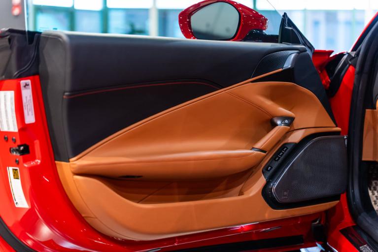 http://www.koenigseggchicago.com/galleria_images/198/198_p49_f.jpg