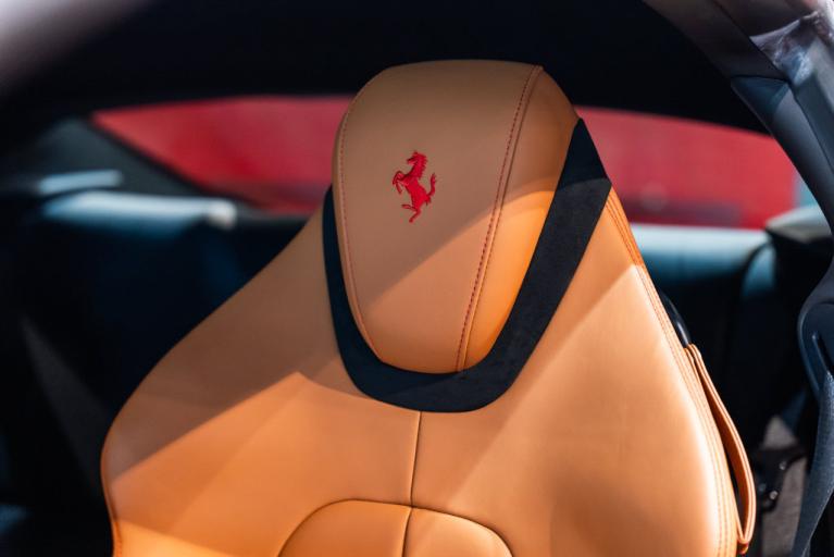 http://www.koenigseggchicago.com/galleria_images/198/198_p6_f.jpg