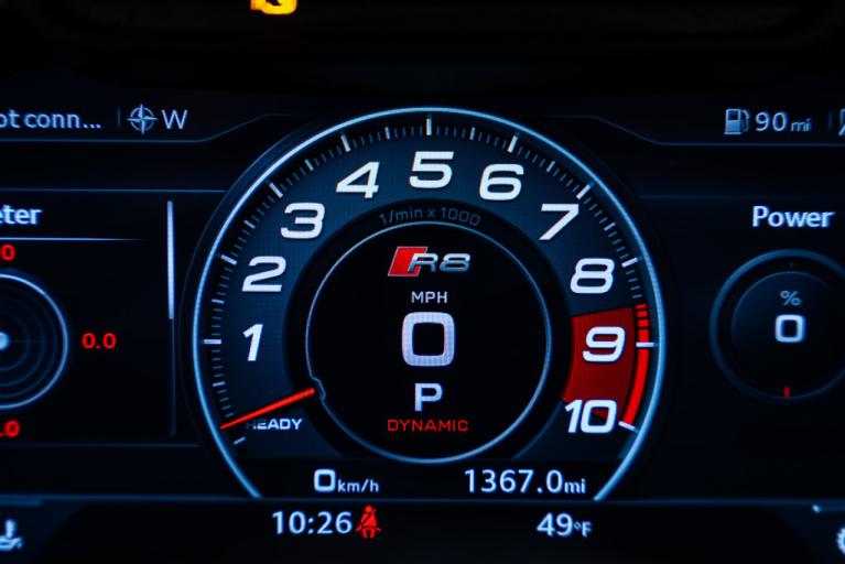 http://www.koenigseggchicago.com/galleria_images/199/199_p28_f.jpg