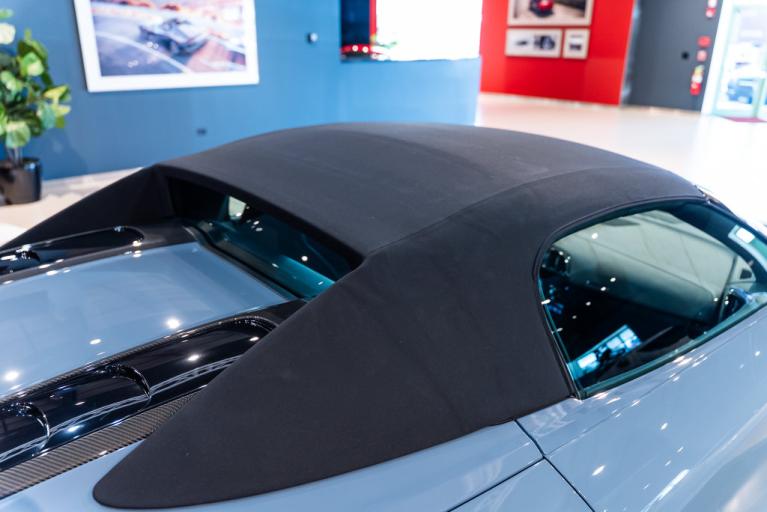 http://www.koenigseggchicago.com/galleria_images/199/199_p52_f.jpg