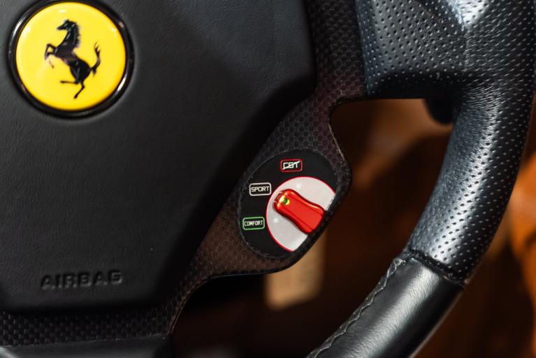 http://www.koenigseggchicago.com/galleria_images/201/201_p40_f.jpg