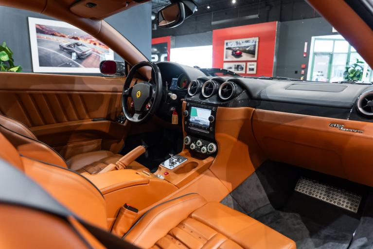 http://www.koenigseggchicago.com/galleria_images/201/201_p65_f.jpg