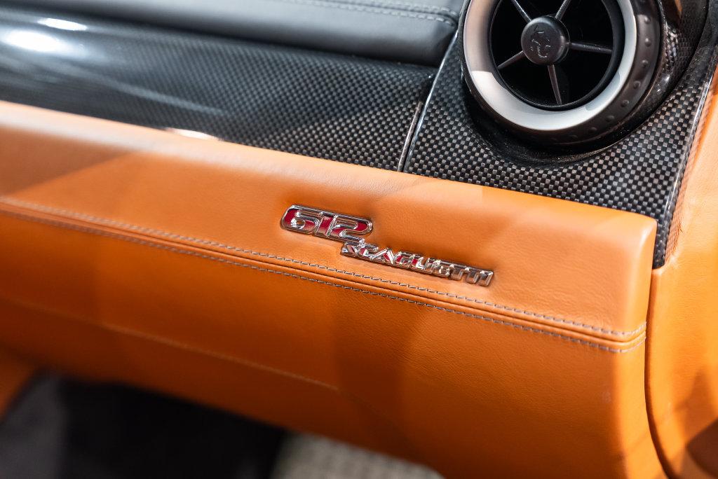 http://www.koenigseggchicago.com/galleria_images/201/201_p66_l.jpg