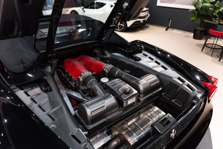 http://www.koenigseggchicago.com/galleria_images/203/203_p17_f.jpg