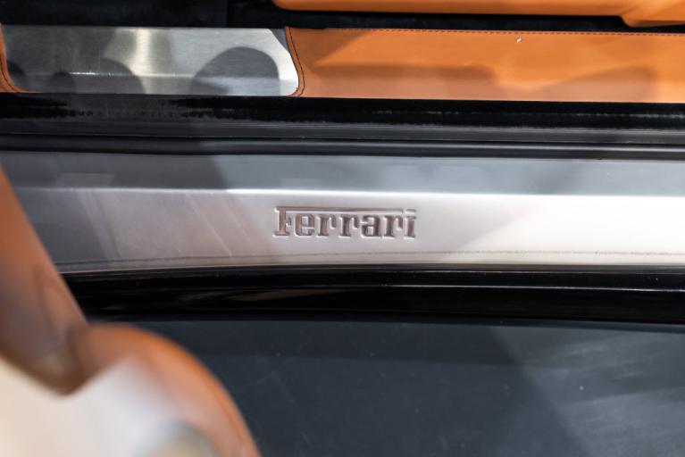 http://www.koenigseggchicago.com/galleria_images/203/203_p25_f.jpg