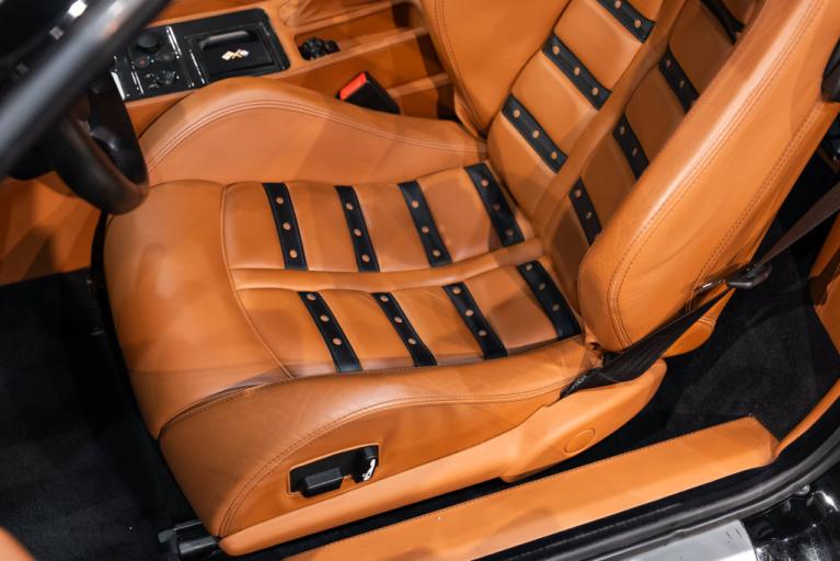 http://www.koenigseggchicago.com/galleria_images/203/203_p26_f.jpg