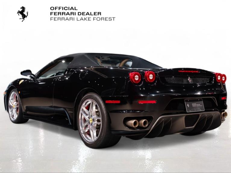 http://www.koenigseggchicago.com/galleria_images/203/203_p2_f.jpg