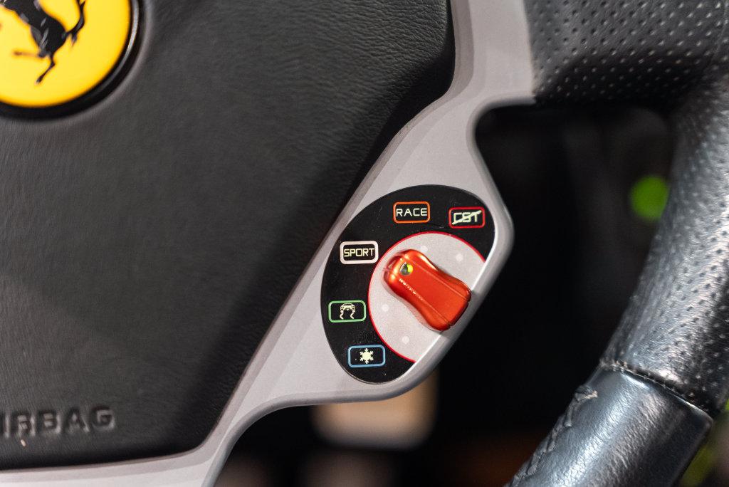 http://www.koenigseggchicago.com/galleria_images/203/203_p32_l.jpg