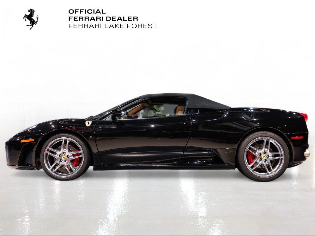http://www.koenigseggchicago.com/galleria_images/203/203_p3_l.jpg