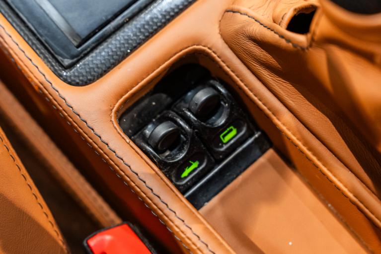 http://www.koenigseggchicago.com/galleria_images/203/203_p49_f.jpg