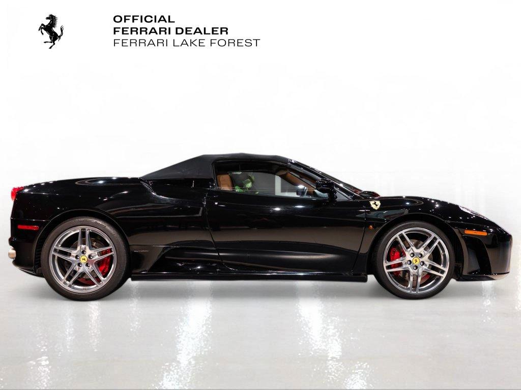 http://www.koenigseggchicago.com/galleria_images/203/203_p9_l.jpg