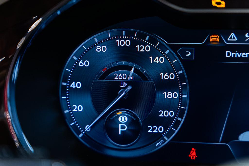 http://www.koenigseggchicago.com/galleria_images/204/204_p24_l.jpg