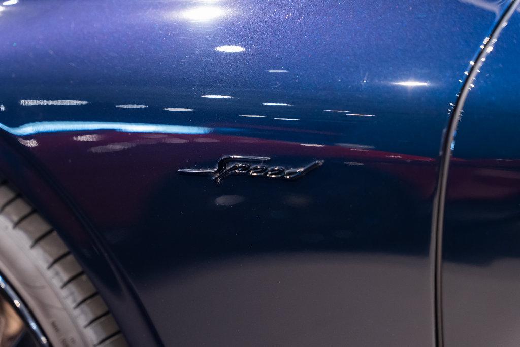 http://www.koenigseggchicago.com/galleria_images/204/204_p4_l.jpg