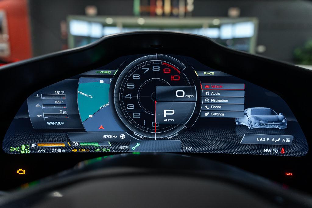 http://www.koenigseggchicago.com/galleria_images/205/205_p32_l.jpg