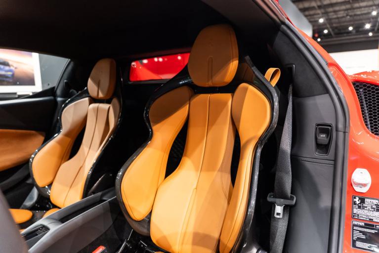 http://www.koenigseggchicago.com/galleria_images/205/205_p4_f.jpg