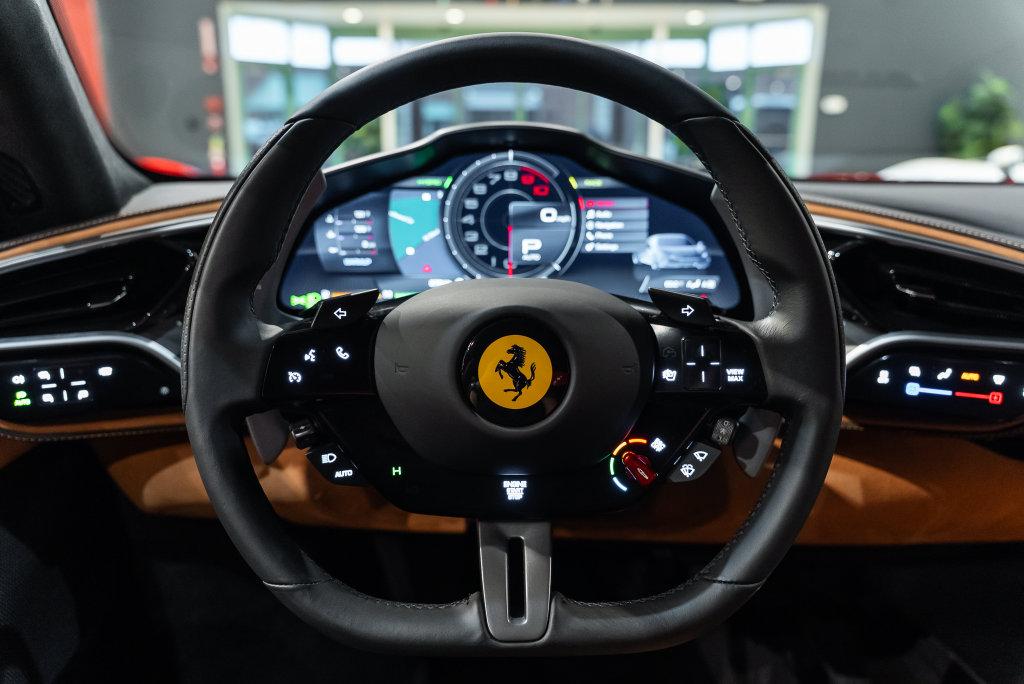 http://www.koenigseggchicago.com/galleria_images/205/205_p5_l.jpg