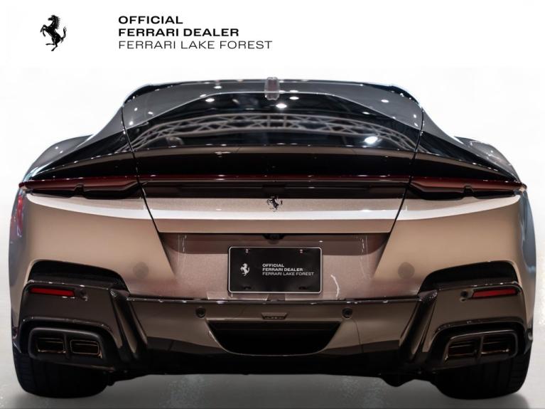 http://www.koenigseggchicago.com/galleria_images/206/206_p11_f.jpg