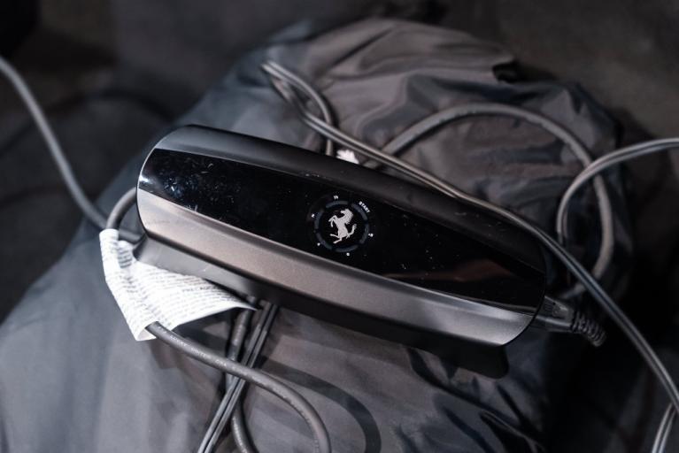 http://www.koenigseggchicago.com/galleria_images/206/206_p18_f.jpg