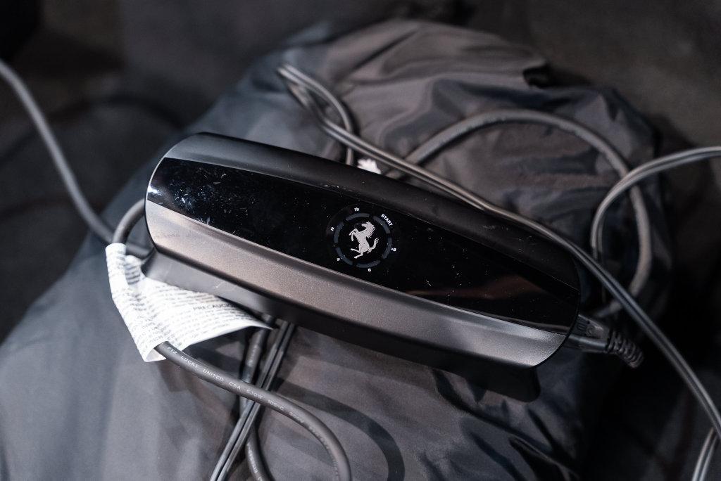http://www.koenigseggchicago.com/galleria_images/206/206_p18_l.jpg