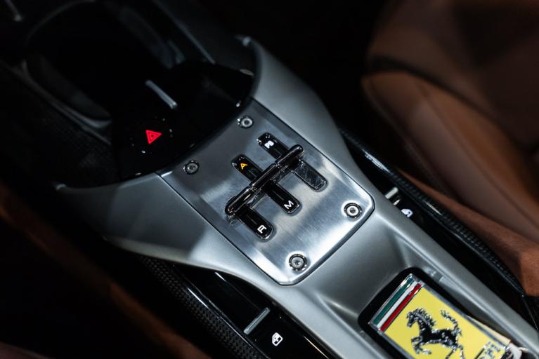 http://www.koenigseggchicago.com/galleria_images/206/206_p43_f.jpg
