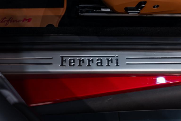 http://www.koenigseggchicago.com/galleria_images/207/207_p28_f.jpg
