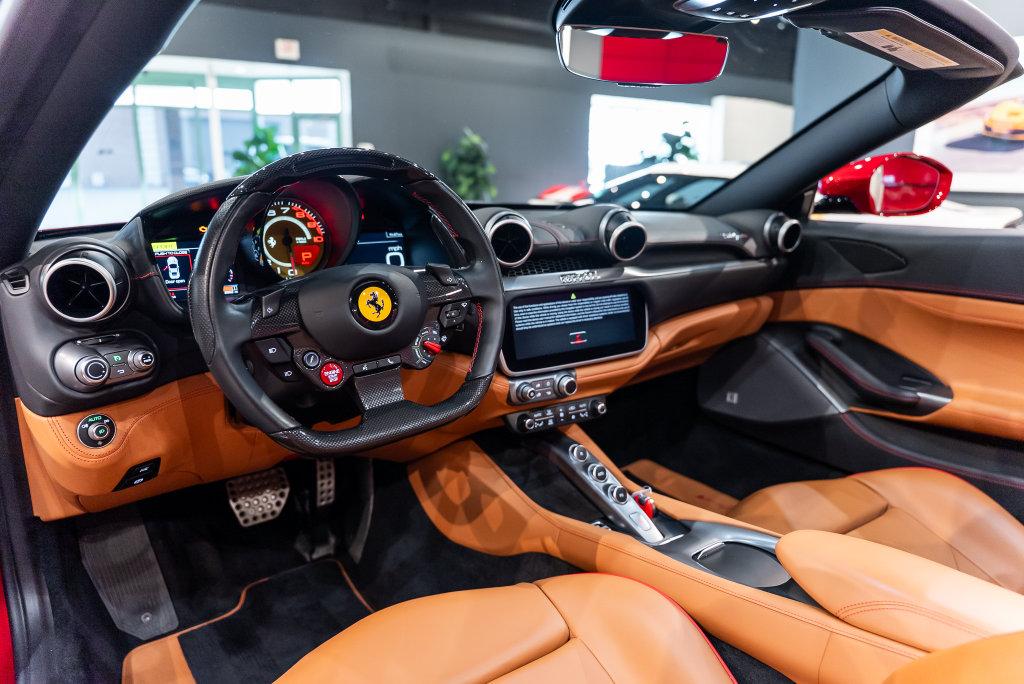 http://www.koenigseggchicago.com/galleria_images/207/207_p30_l.jpg