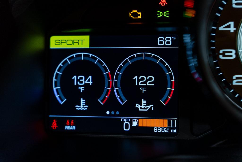 http://www.koenigseggchicago.com/galleria_images/207/207_p37_l.jpg