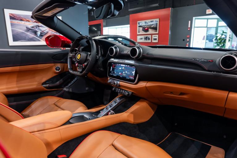 http://www.koenigseggchicago.com/galleria_images/207/207_p57_f.jpg