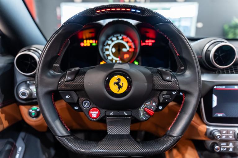 http://www.koenigseggchicago.com/galleria_images/207/207_p5_f.jpg
