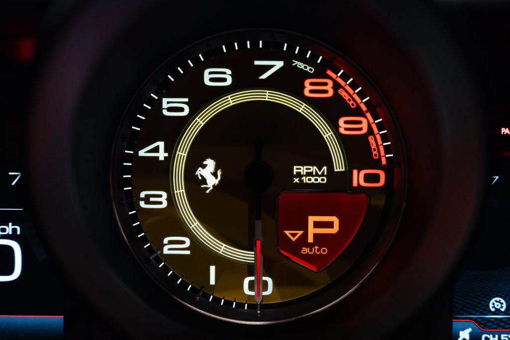 http://www.koenigseggchicago.com/galleria_images/208/208_p28_l.jpg