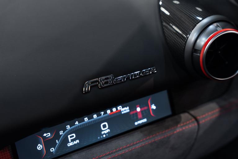 http://www.koenigseggchicago.com/galleria_images/208/208_p43_f.jpg