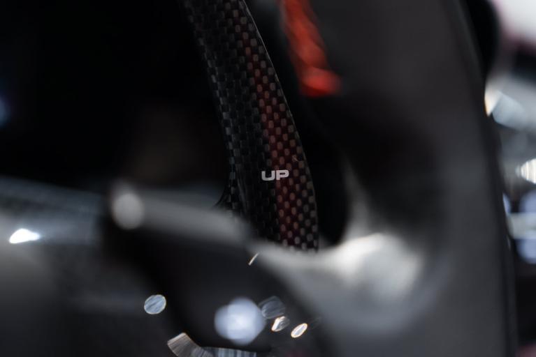 http://www.koenigseggchicago.com/galleria_images/208/208_p54_f.jpg