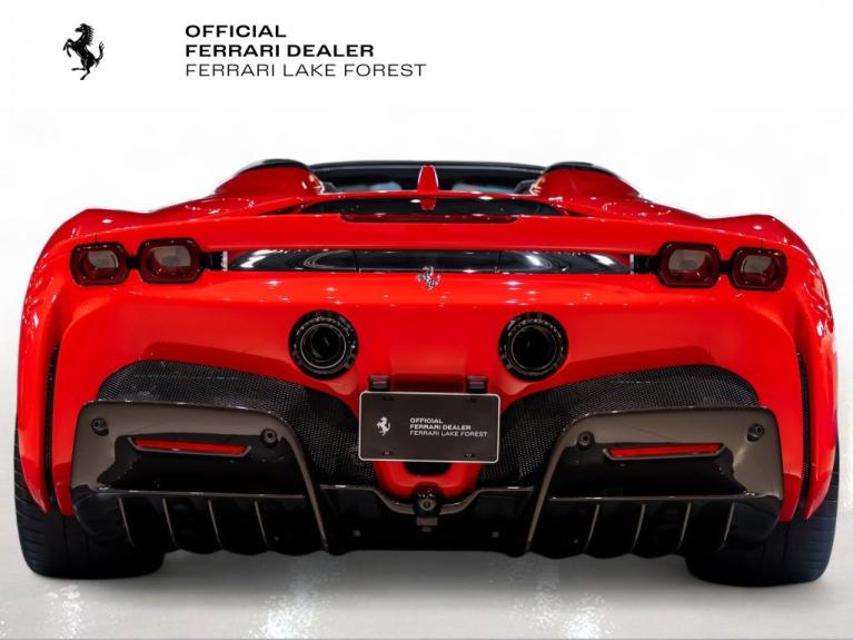 http://www.koenigseggchicago.com/galleria_images/209/209_p11_f.jpg