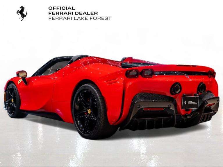 http://www.koenigseggchicago.com/galleria_images/209/209_p2_f.jpg