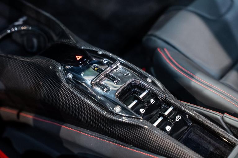 http://www.koenigseggchicago.com/galleria_images/209/209_p44_f.jpg