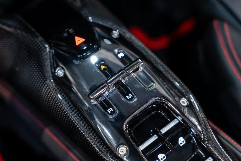 http://www.koenigseggchicago.com/galleria_images/209/209_p47_f.jpg