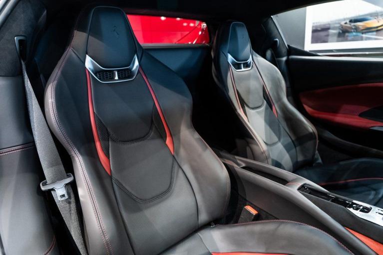 http://www.koenigseggchicago.com/galleria_images/25/25_p34_f.jpg